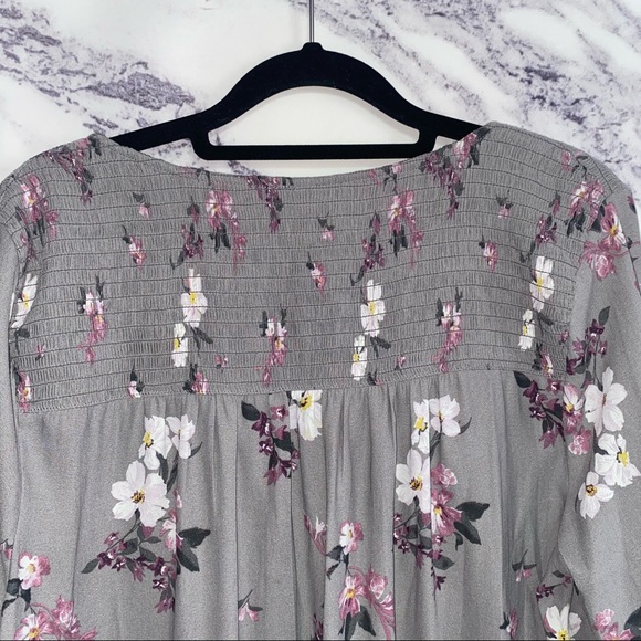 Torrid Gray Blouse With Pink/ White Flower Print - Picture 8 of 9